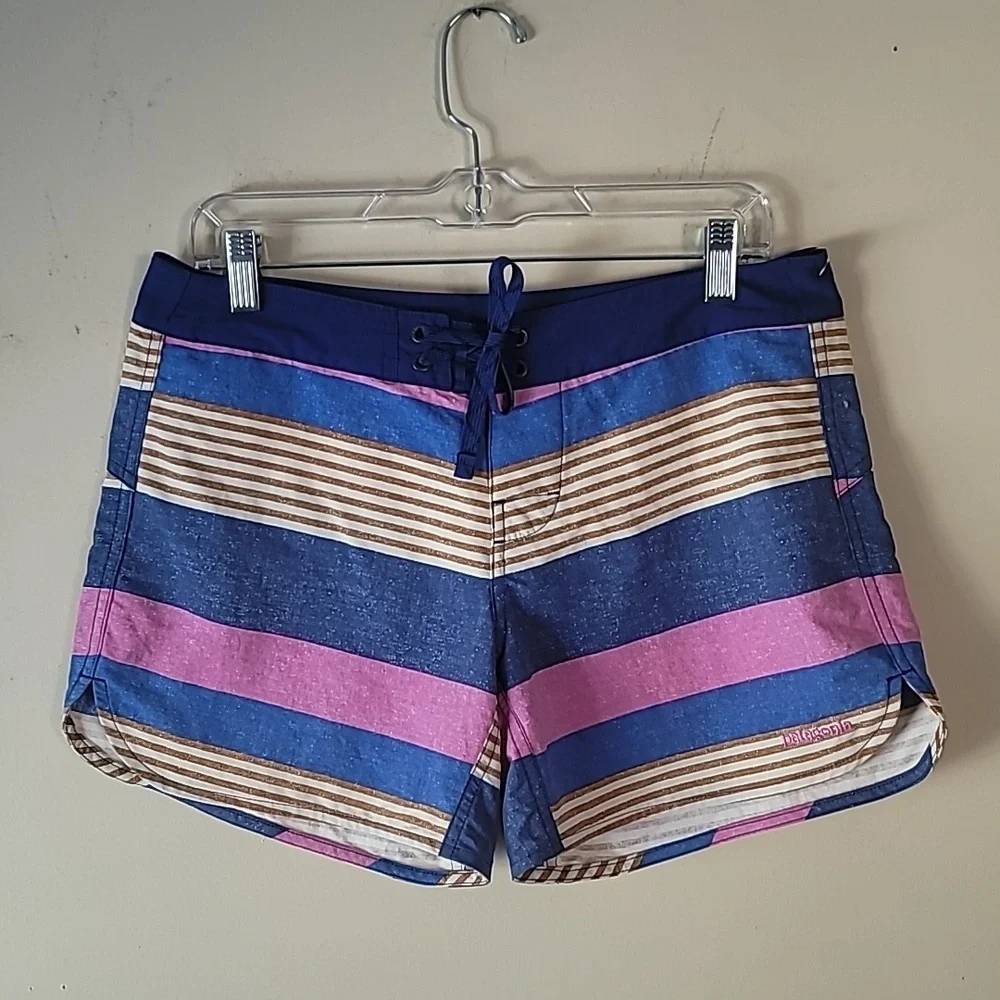 Women's Patagonia Wave Maker Board Surfing short Pink & Blue Stripe SZ 8 - Picture 6 of 15